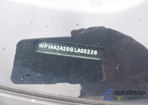 2016 Porsche Cayenne из США, поврежденный, VIN WP1AA2A20GLA03226